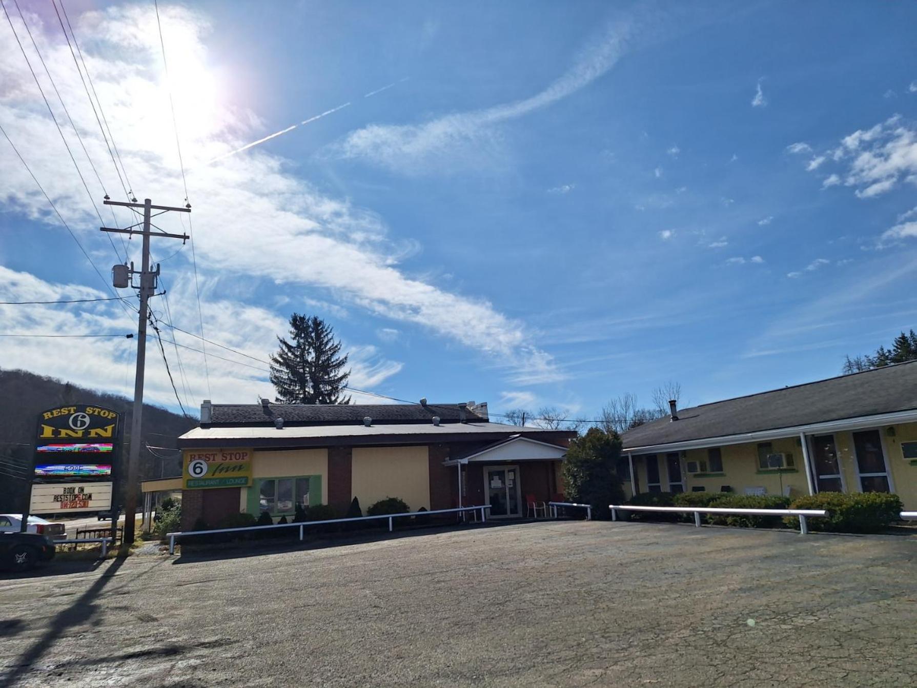 Rest Stop 6 Inn Clarendon 外观 照片